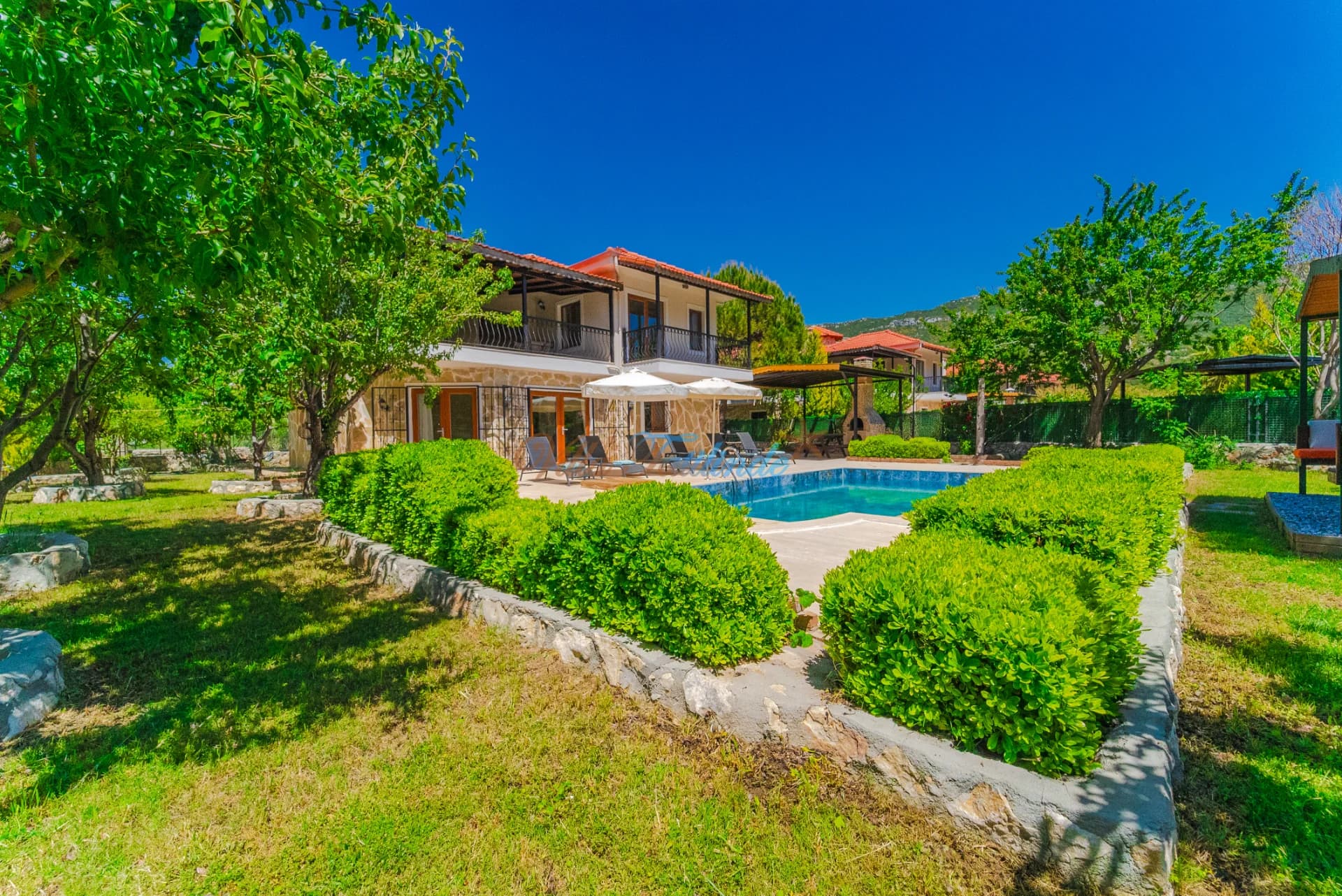 Doğa Manzaralı Villalar